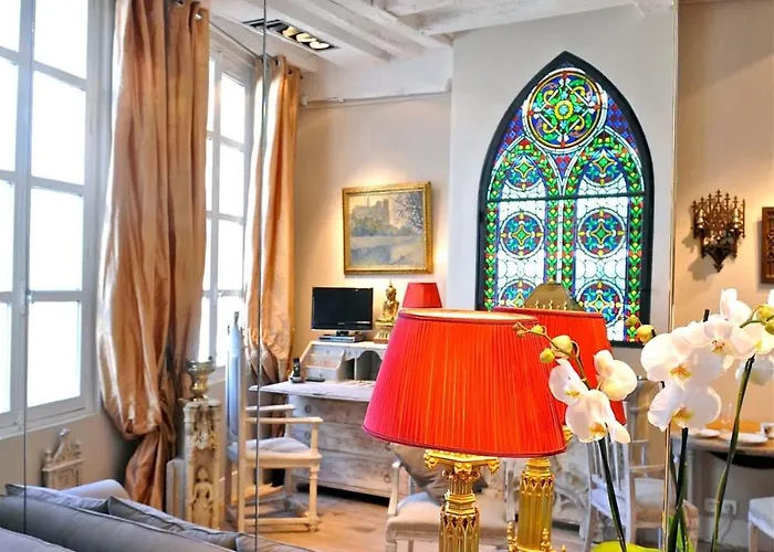 Charming Two Bedroom At Notre - Dame * Paříž
