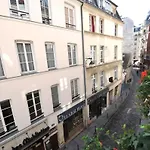 Appartement Charming Two Bedroom At Notre - Dame *