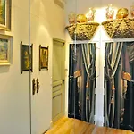 Charming Two Bedroom At Notre - Dame Parijs
