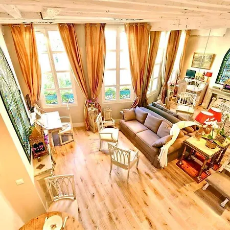 Charming Two Bedroom At Notre - Dame *
