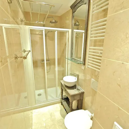 Charming Two Bedroom At Notre - Dame 巴黎