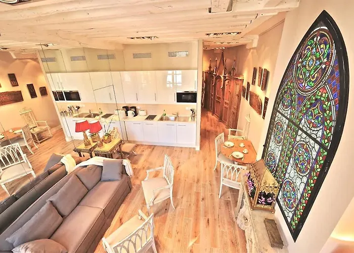 Charming Two Bedroom At Notre - Dame * Paris